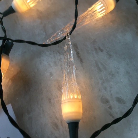 Warm White Icicle String Lights - Picture 5 of 8